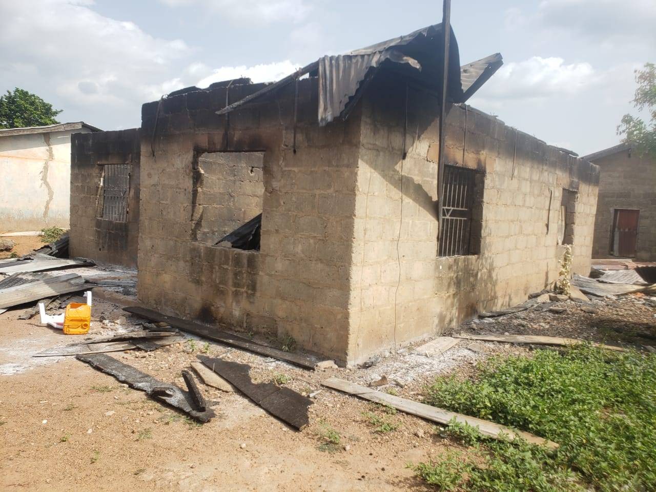 Ekiti Islamic cleric allegedly sets his wifeâs house ablaze for refusing to participate in late night prayer